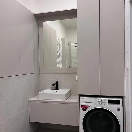 Apartmán Chic And 2 Bed *